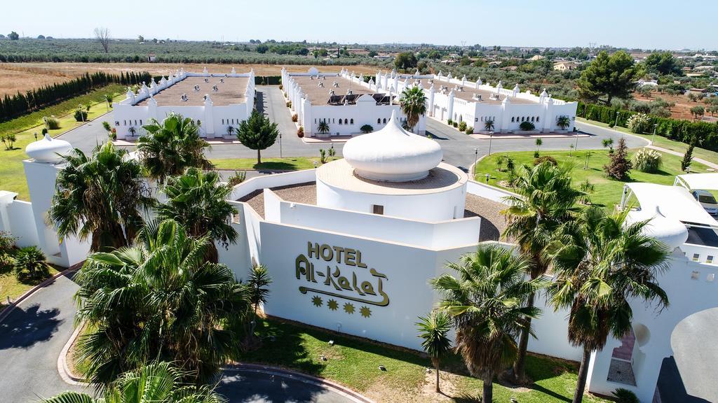 Hotel Alkalat Alcala de Guadaira Bagian luar foto
